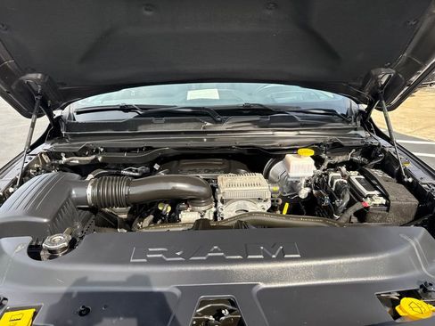 Used 2024 RAM 1500 Limited AWD/4WD image 24