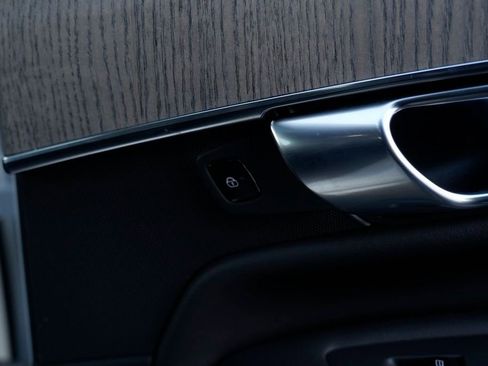 Used 2021 Volvo XC90 T8 Inscription w/ Advanced Package image 42