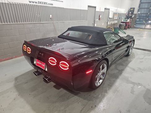Used 2000 Chevrolet Corvette Convertible w/ Memory Pkg RWD image 3