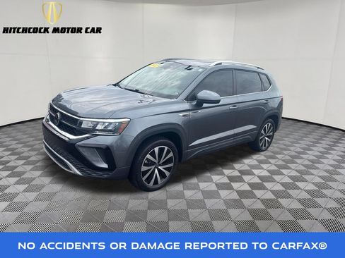 Used 2022 Volkswagen Taos SE w/ Panoramic Sunroof Package AWD/4WD image 1