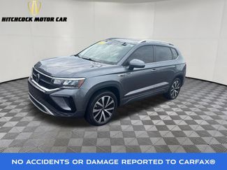 Used 2022 Volkswagen Taos SE w/ Panoramic Sunroof Package AWD/4WD 360° Tour