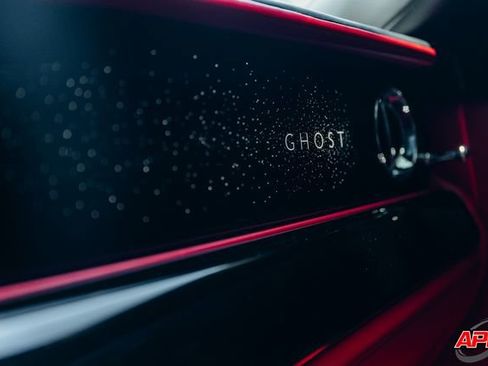 Used 2022 Rolls-Royce Ghost w/ Ghost Package image 61