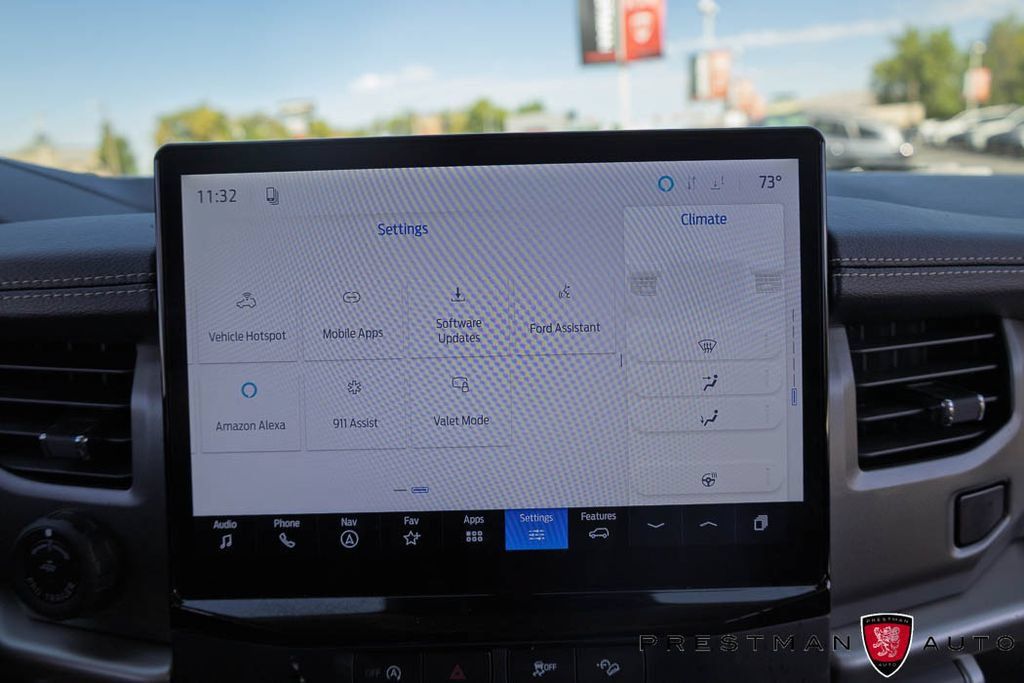 Used 2024 Ford Expedition XLT AWD/4WD image 34