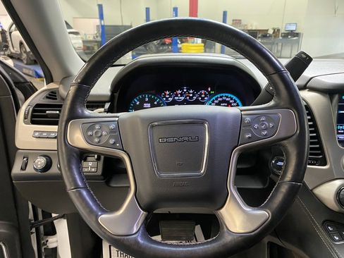 Used 2018 GMC Yukon Denali w/ Open Road Package image 25