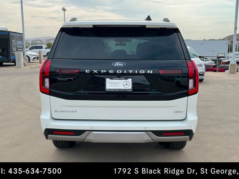 Used 2026 Ford Expedition Max Platinum w/ Driver's Package AWD/4WD image 4