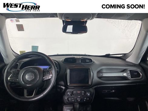 Used 2022 Jeep Renegade Latitude w/ Convenience Group AWD/4WD image 18
