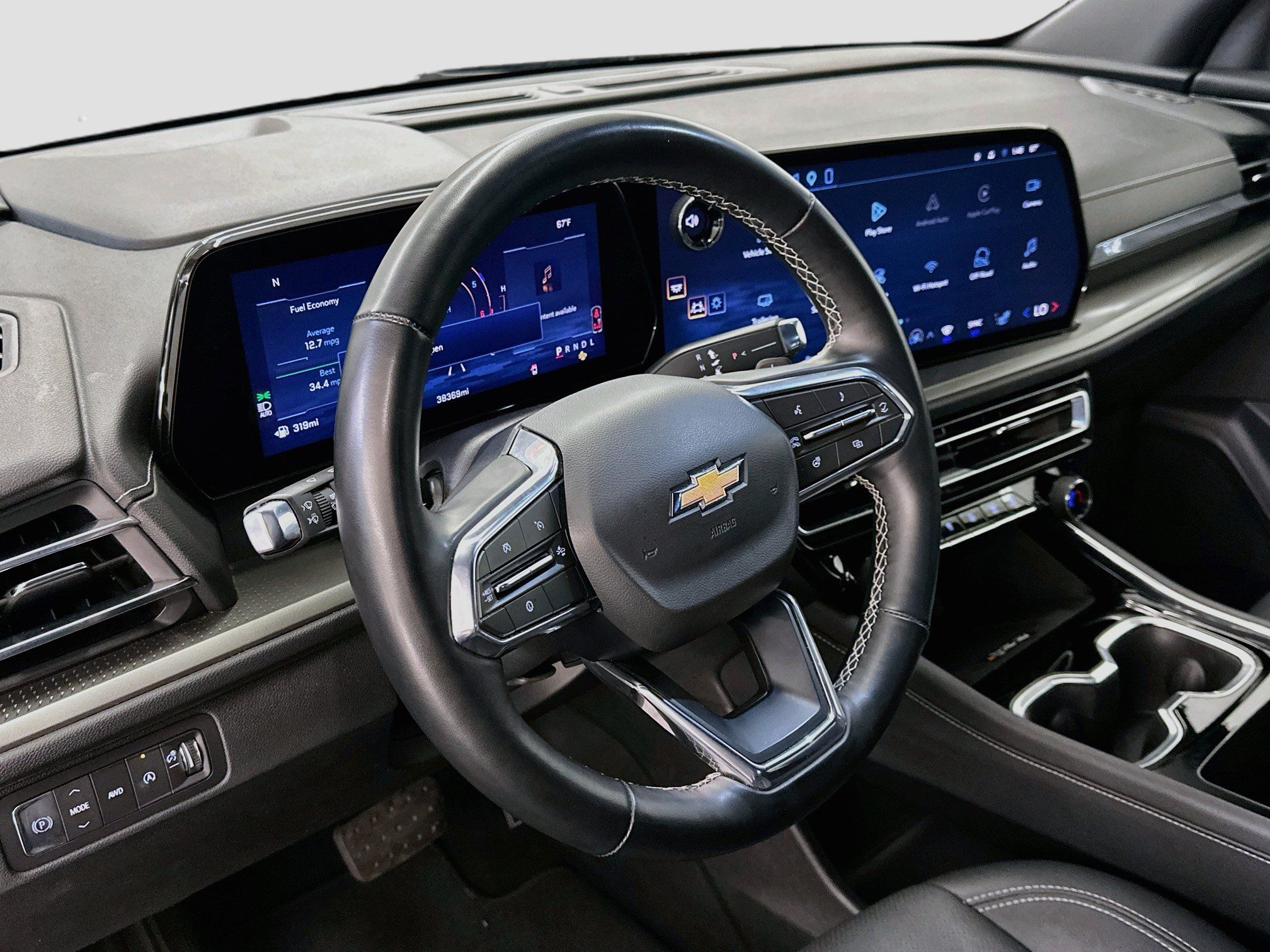Used 2025 Chevrolet Traverse LT AWD/4WD image 18