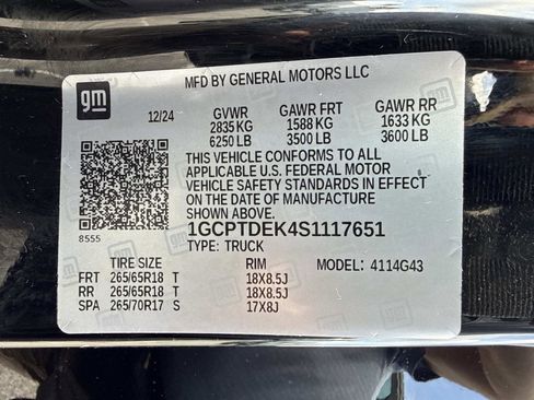 Used 2025 Chevrolet Colorado Z71 w/ Technology Package image 34