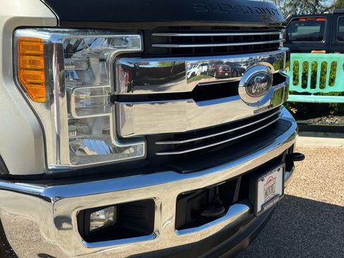 Used 2017 Ford F250 Lariat w/ Lariat Value Package image 2