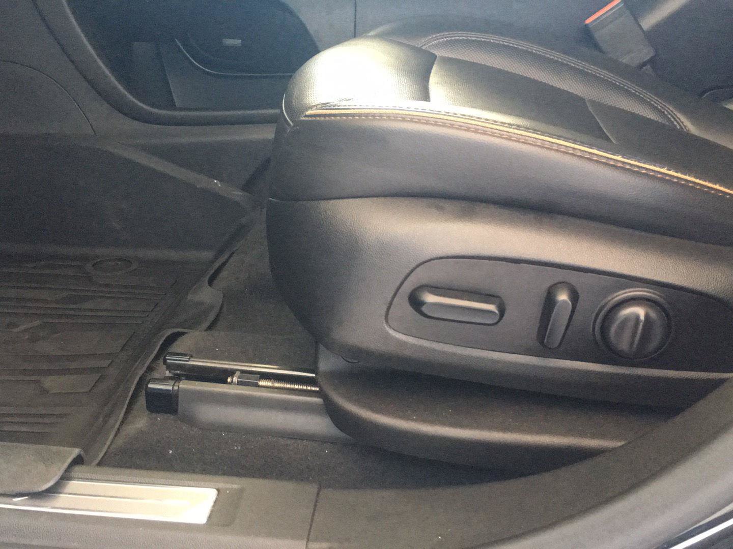 Used 2021 GMC Acadia AT4 w/ LPO, Floor Liner Package AWD/4WD image 23