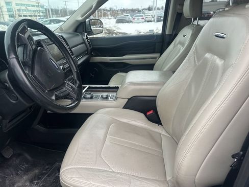 Used 2019 Ford Expedition Platinum image 7