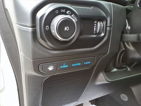 Used 2024 Jeep Wrangler Unlimited Rubicon 4xe image 18