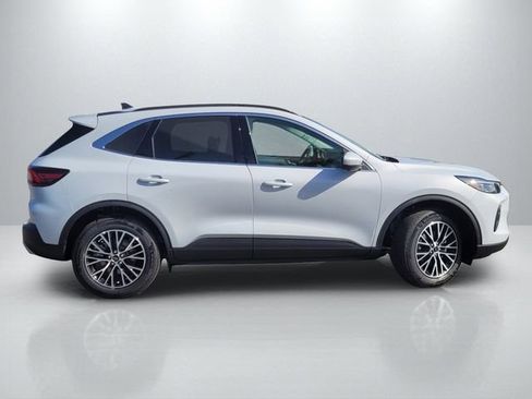 New 2025 Ford Escape SE w/ PHEV Premium Package FWD image 3