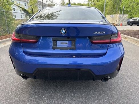 Used 2025 BMW 330i Sedan w/ M Sport Package image 6