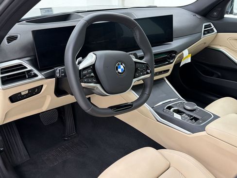Used 2025 BMW 330i Sedan w/ Premium Package RWD image 4
