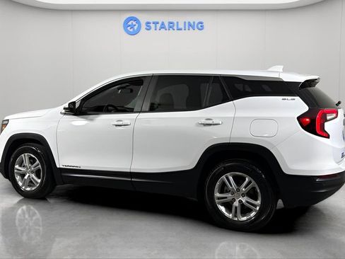 Certified 2023 GMC Terrain SLE image 11