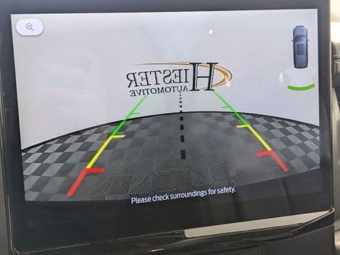 Used 2024 Ford Expedition Max XLT image 21