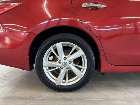 Used 2013 Nissan Altima 2.5 SV FWD image 30