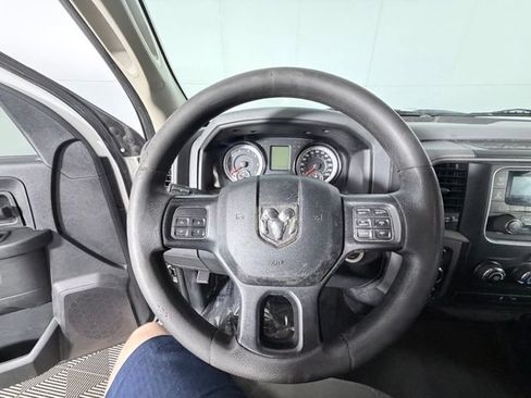 Used 2017 RAM 1500 Express AWD/4WD image 10