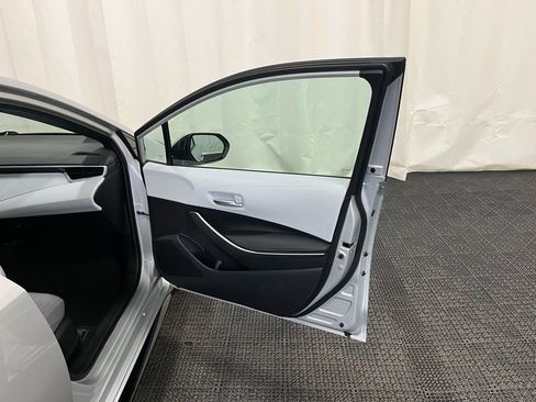 Used 2024 Toyota Corolla SE FWD image 19