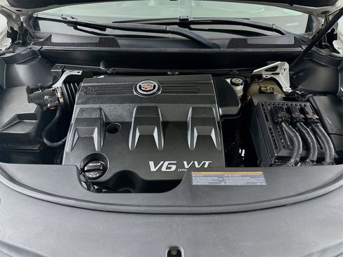 Used 2016 Cadillac SRX Luxury image 31