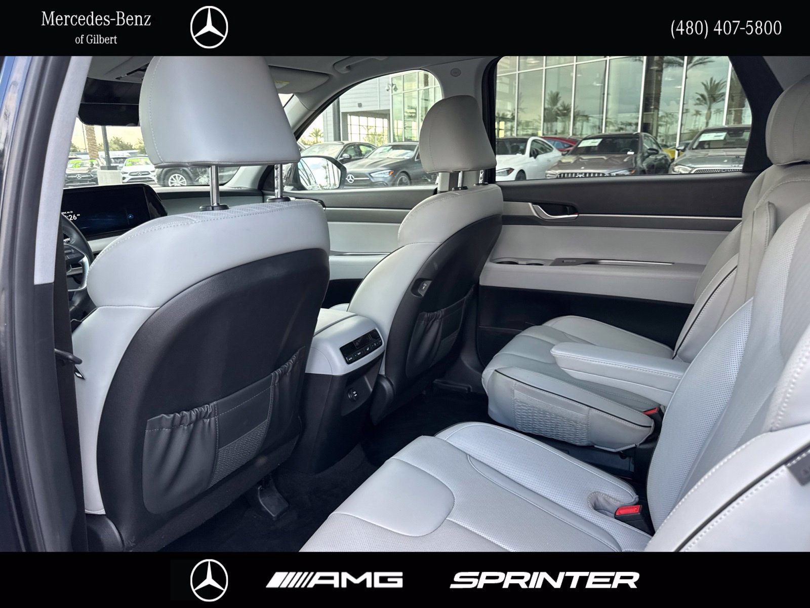 Used 2024 Hyundai Palisade SEL FWD image 18