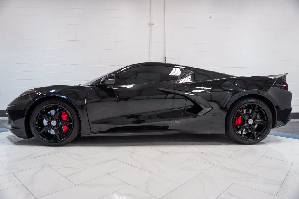 Used 2020 Chevrolet Corvette Stingray Preferred Cpe w/ 2LT Preferred Equipment Group RWD image 27