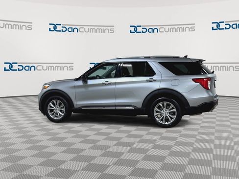 Used 2023 Ford Explorer Limited AWD/4WD image 7