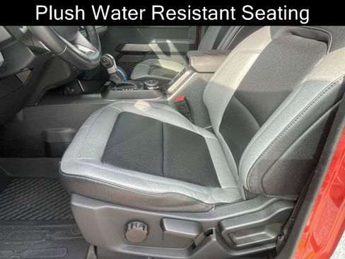 Used 2023 Ford Bronco Black Diamond image 18