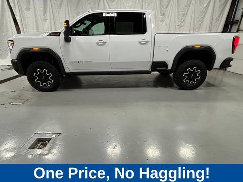 Used 2026 GMC Sierra 2500 AT4X AWD/4WD image 4