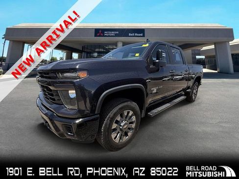 Used 2024 Chevrolet Silverado 2500 Custom w/ Custom Value Package AWD/4WD image 1