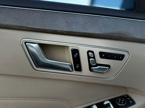 Used 2016 Mercedes-Benz E 350 Sedan w/ Premium Package image 15