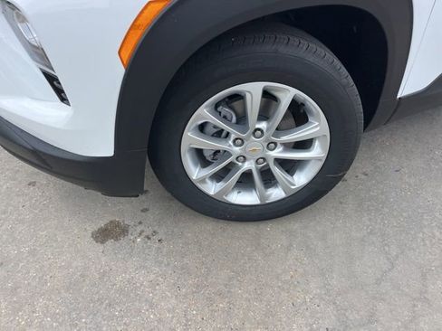New 2026 Chevrolet TrailBlazer LS FWD image 31