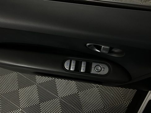 Used 2022 Hyundai Ioniq 5 SE image 26