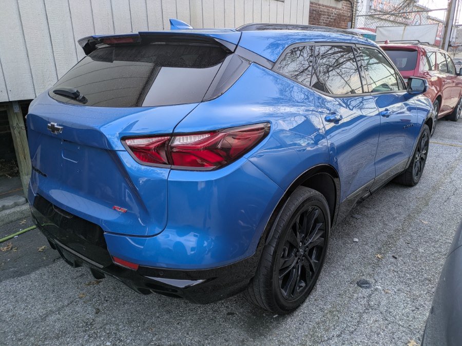 Used 2021 Chevrolet Blazer RS w/ Enhanced Convenience Package FWD image 4