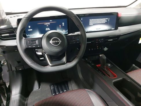 New 2026 Nissan Kicks SR w/ Cold Weather Package image 15