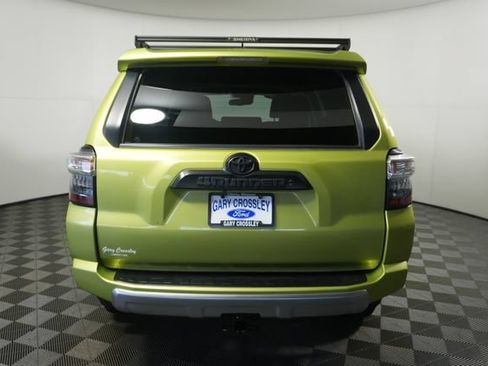 Used 2023 Toyota 4Runner TRD Off-Road Premium w/ Moonroof Package AWD/4WD image 4