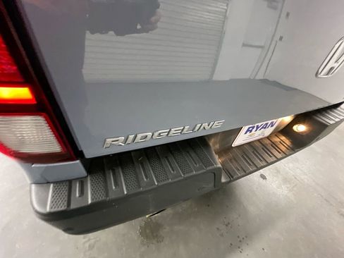 Used 2022 Honda Ridgeline Black Edition image 31