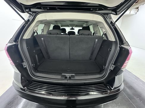 Used 2019 Dodge Journey SE FWD image 28