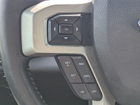 Used 2020 Ford F150 Lariat w/ Equipment Group 502A Luxury AWD/4WD image 21