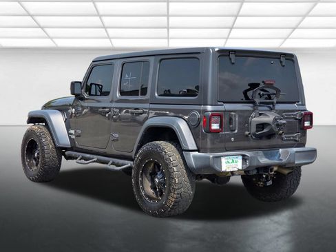 Used 2018 Jeep Wrangler Unlimited Sport S AWD/4WD image 15