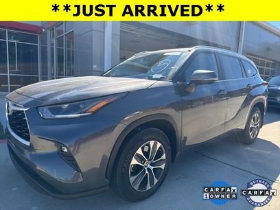 Used 2024 Toyota Highlander XLE