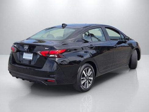 Used 2024 Nissan Versa SV FWD image 4
