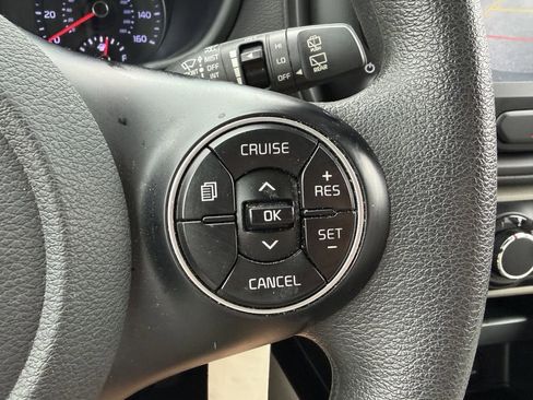 Used 2020 Kia Soul LX FWD image 30