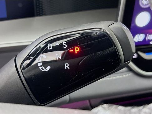 New 2026 Volkswagen Tiguan SE R-Line image 18