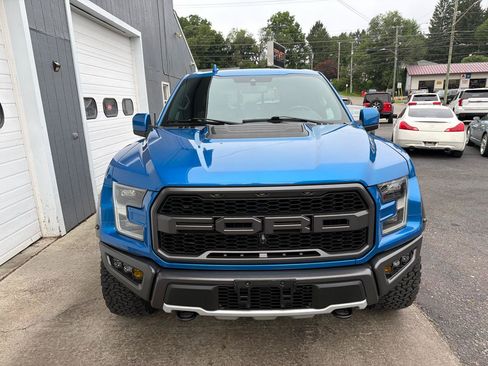 Used 2019 Ford F150 Raptor w/ Equipment Group 802A Luxury AWD/4WD image 2