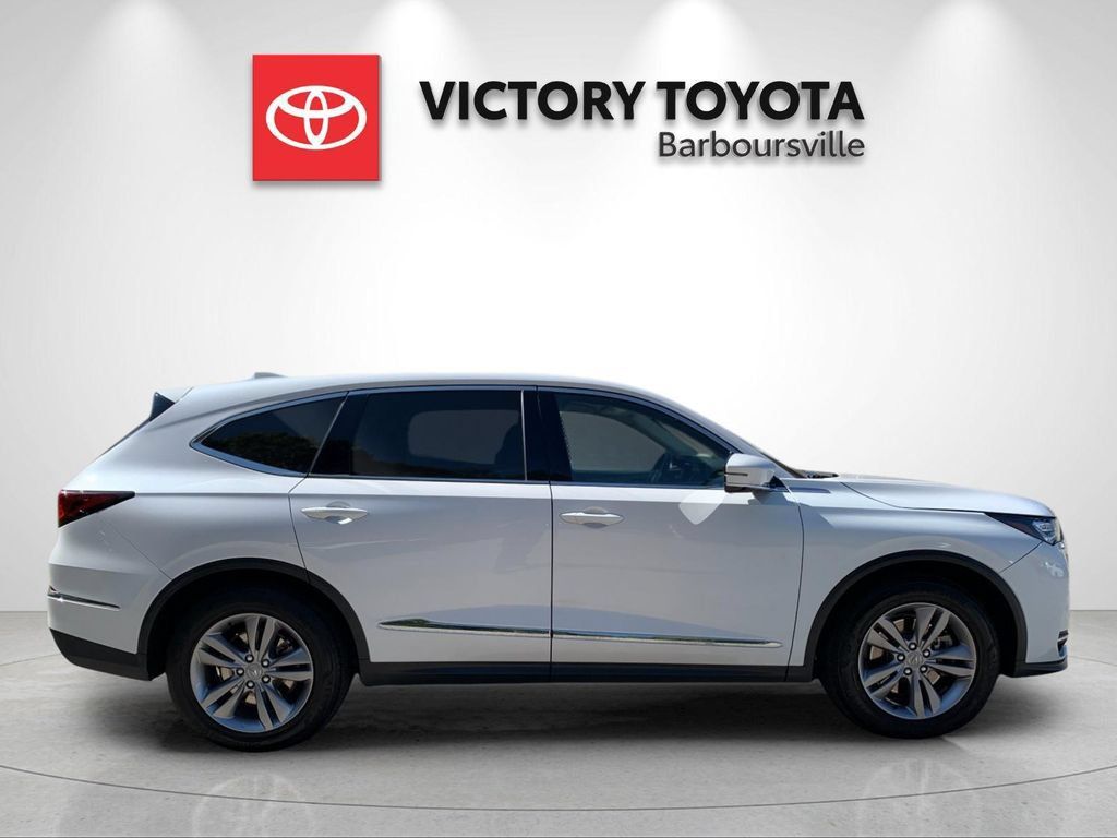 Used 2025 Acura MDX SH-AWD image 6