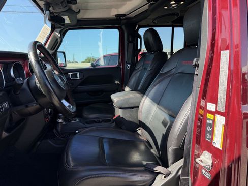 Used 2021 Jeep Gladiator Rubicon AWD/4WD image 15