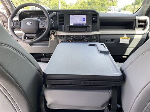 New 2025 Ford F450 XL w/ XL Chrome Package image 67
