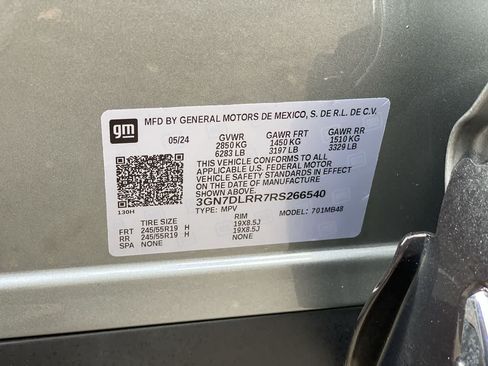 Used 2024 Chevrolet Equinox EV LT AWD/4WD image 27